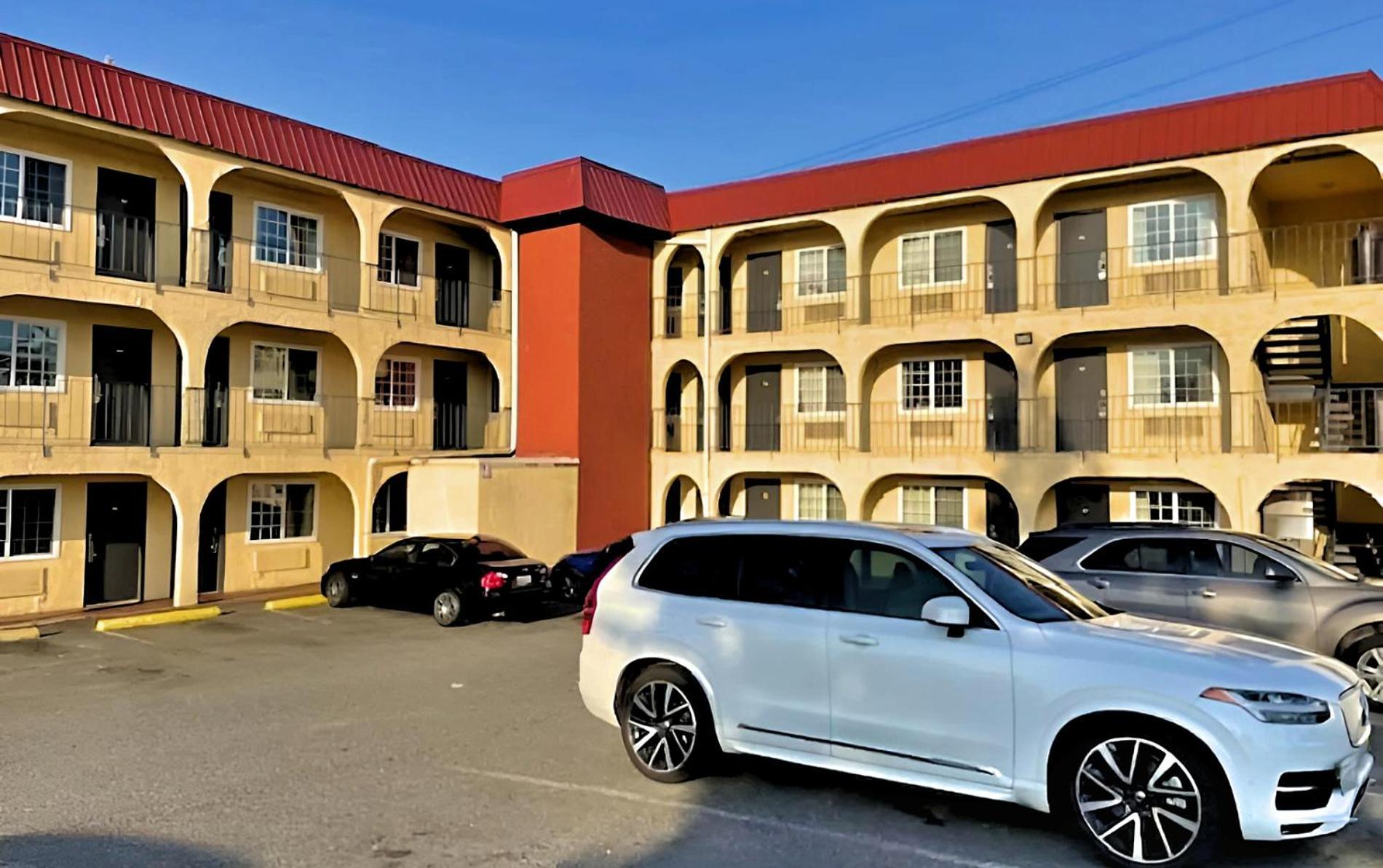 Skyway Inn - Seatac Exterior photo
